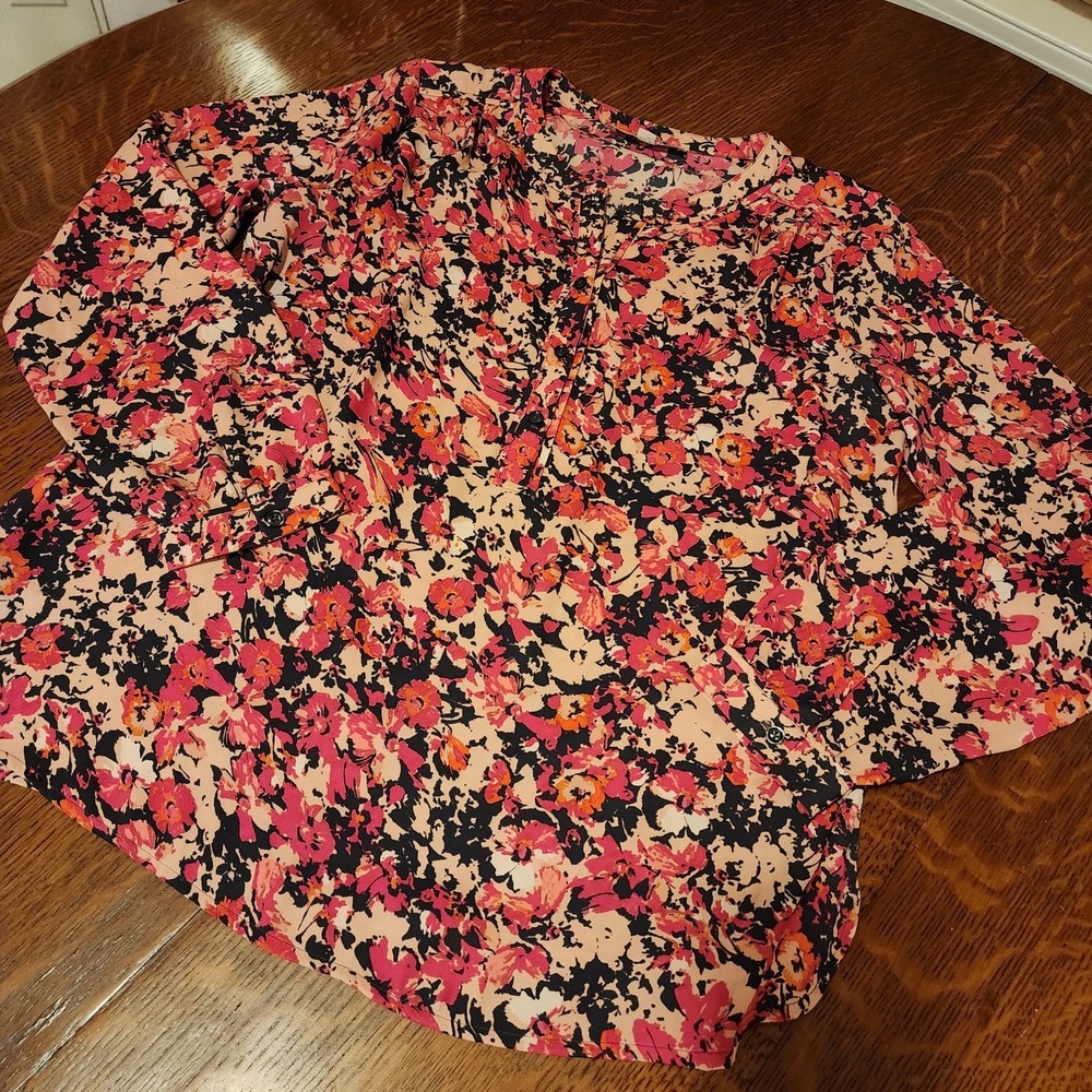 Loft Women's Floral Print Top Shirt Size Medium‎ Lightweight Flowy Sophisticated
